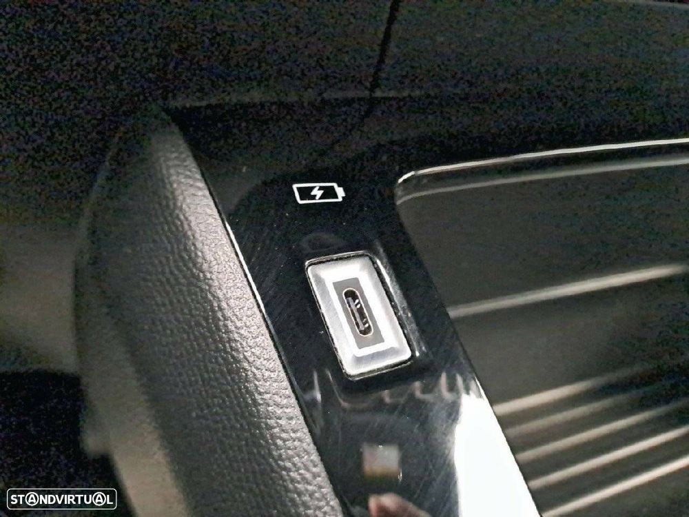 Peugeot 2008 1.2 PureTech Active - 23