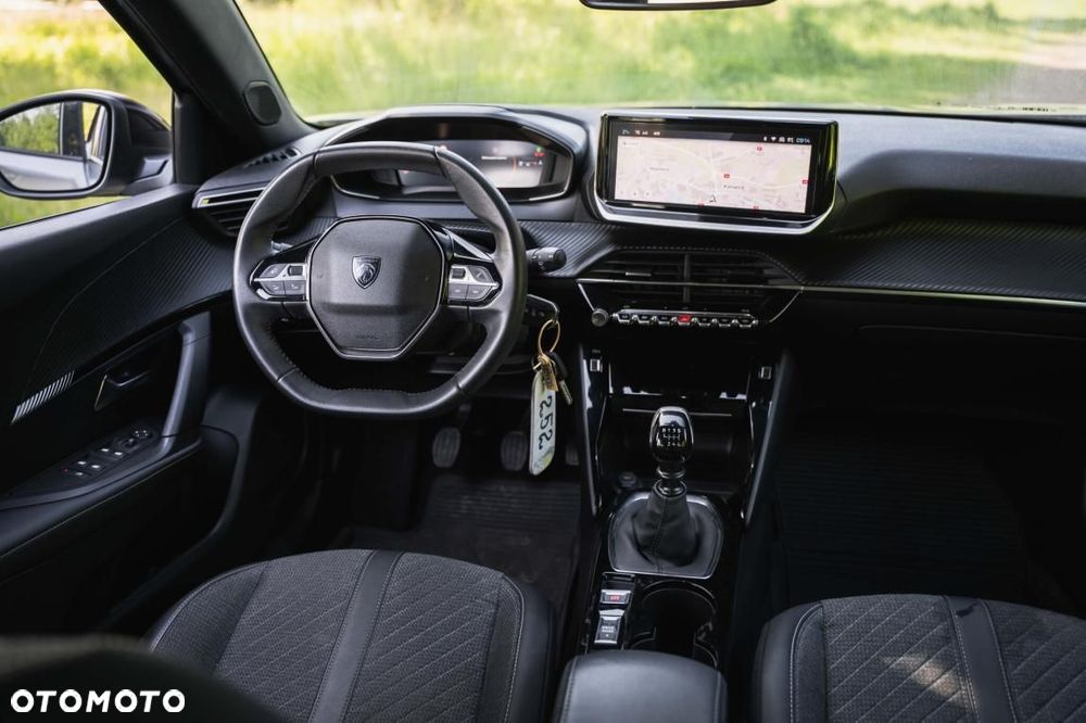Peugeot 2008 - 4