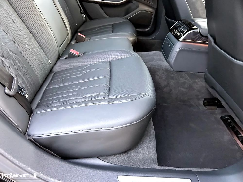 Audi A8 3.0 TDI V6 quattro Tiptronic - 28