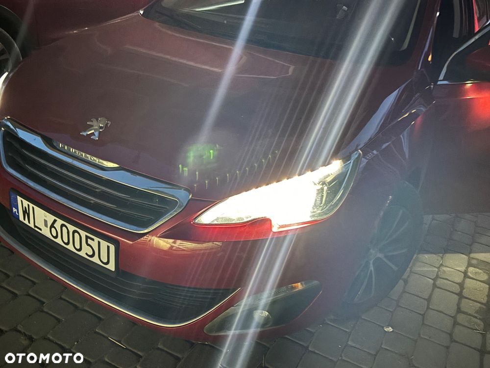 Peugeot 308 1.6 e-HDi Allure S&S - 11