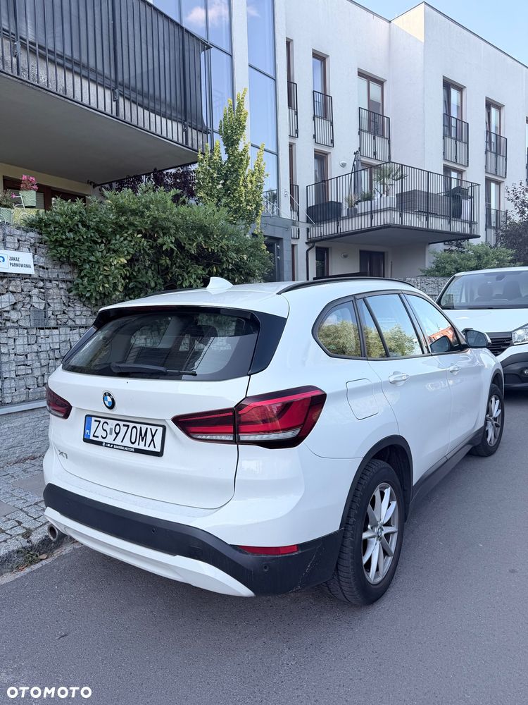 BMW X1 sDrive18i Advantage - 2