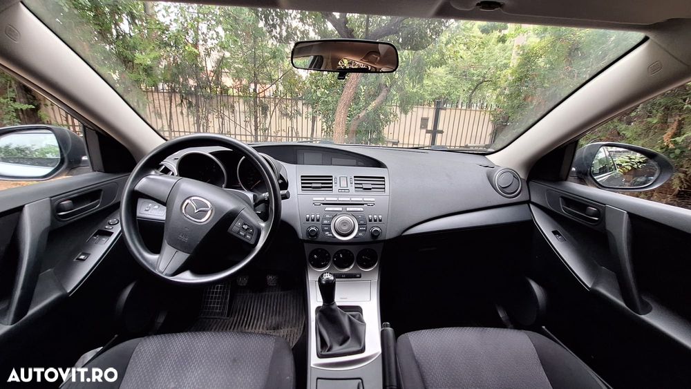 Mazda 3 - 7