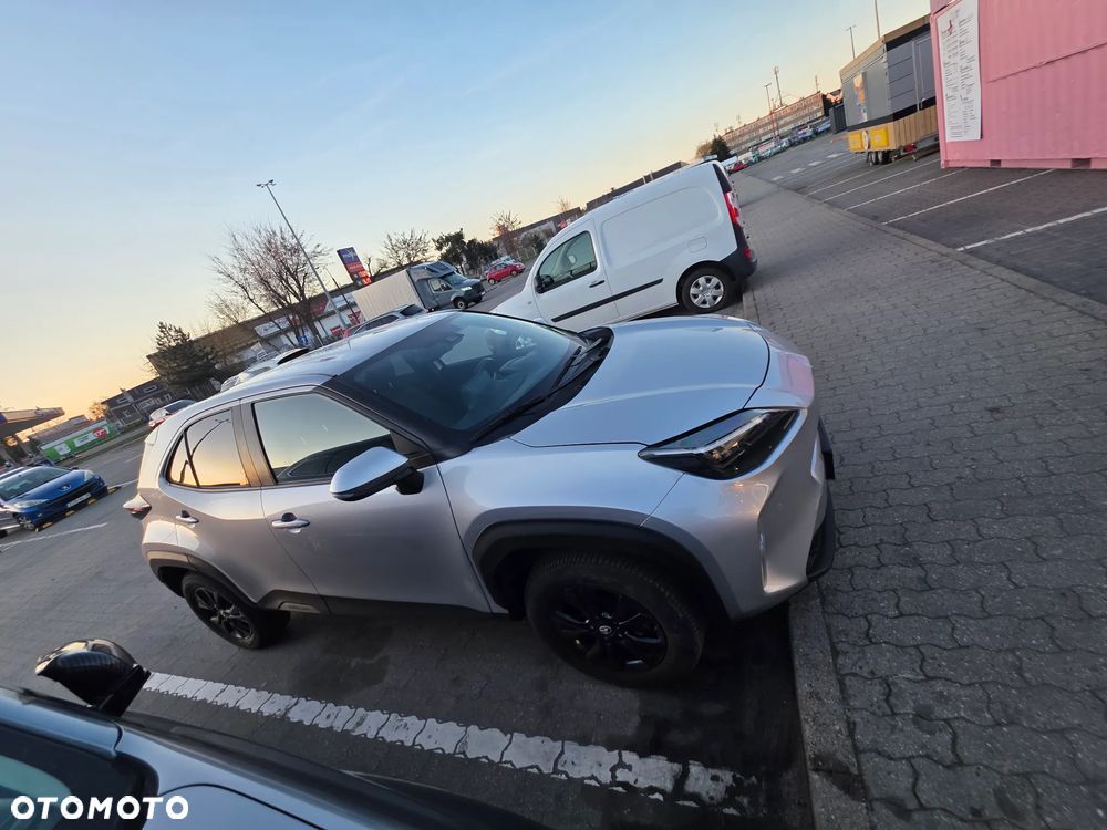 Toyota Yaris Cross - 12