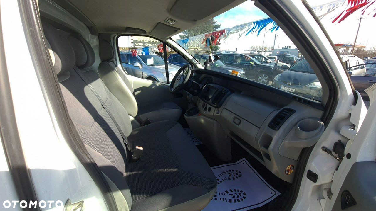Opel Vivaro - 19