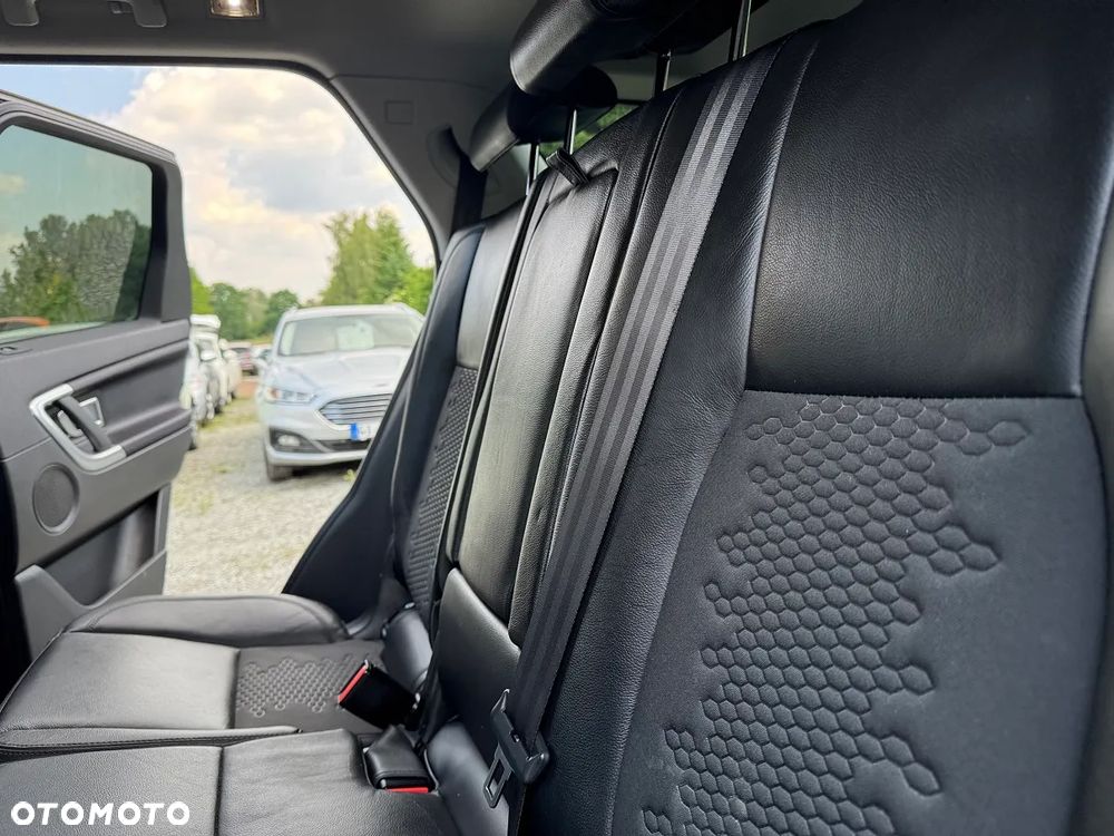 Land Rover Discovery Sport - 26