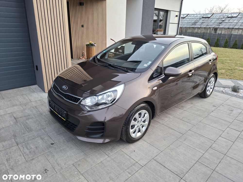 Kia Rio - 1
