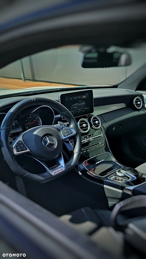Mercedes-Benz Klasa C AMG 63 - 11