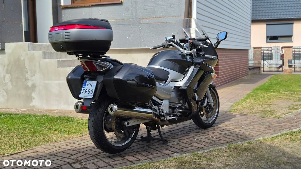 Yamaha FJR - 10