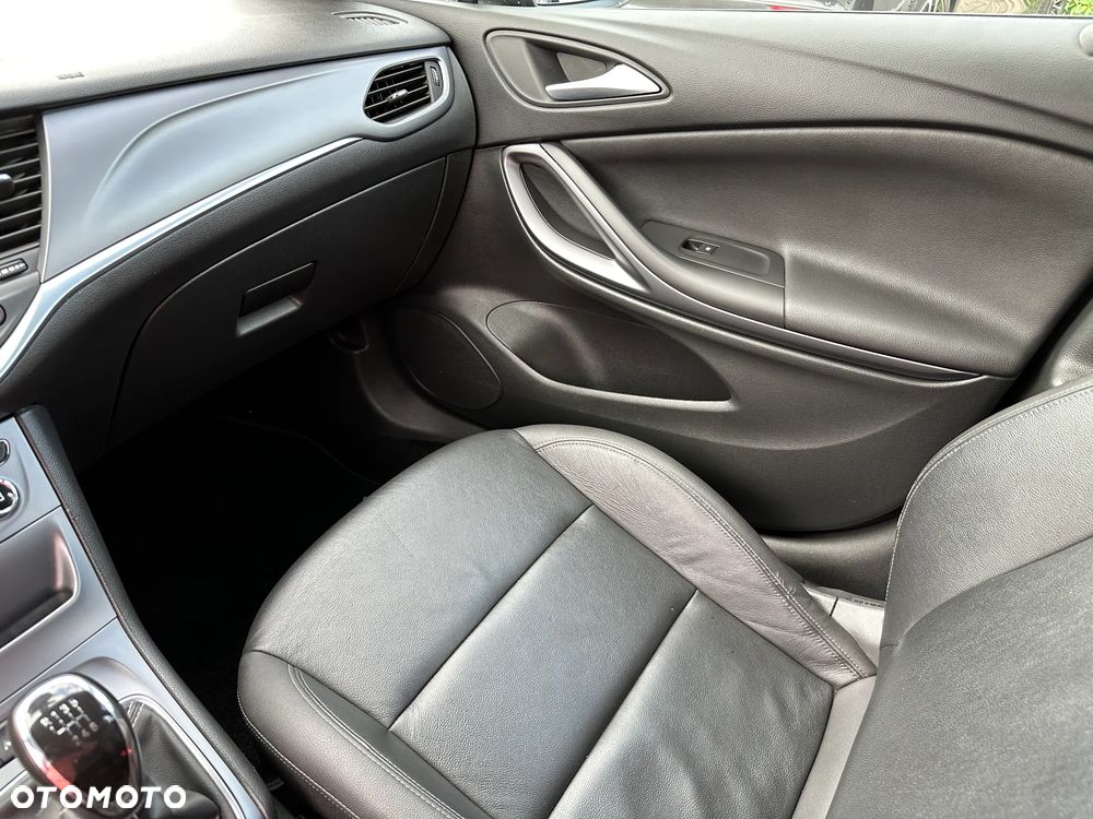 Opel Astra - 16