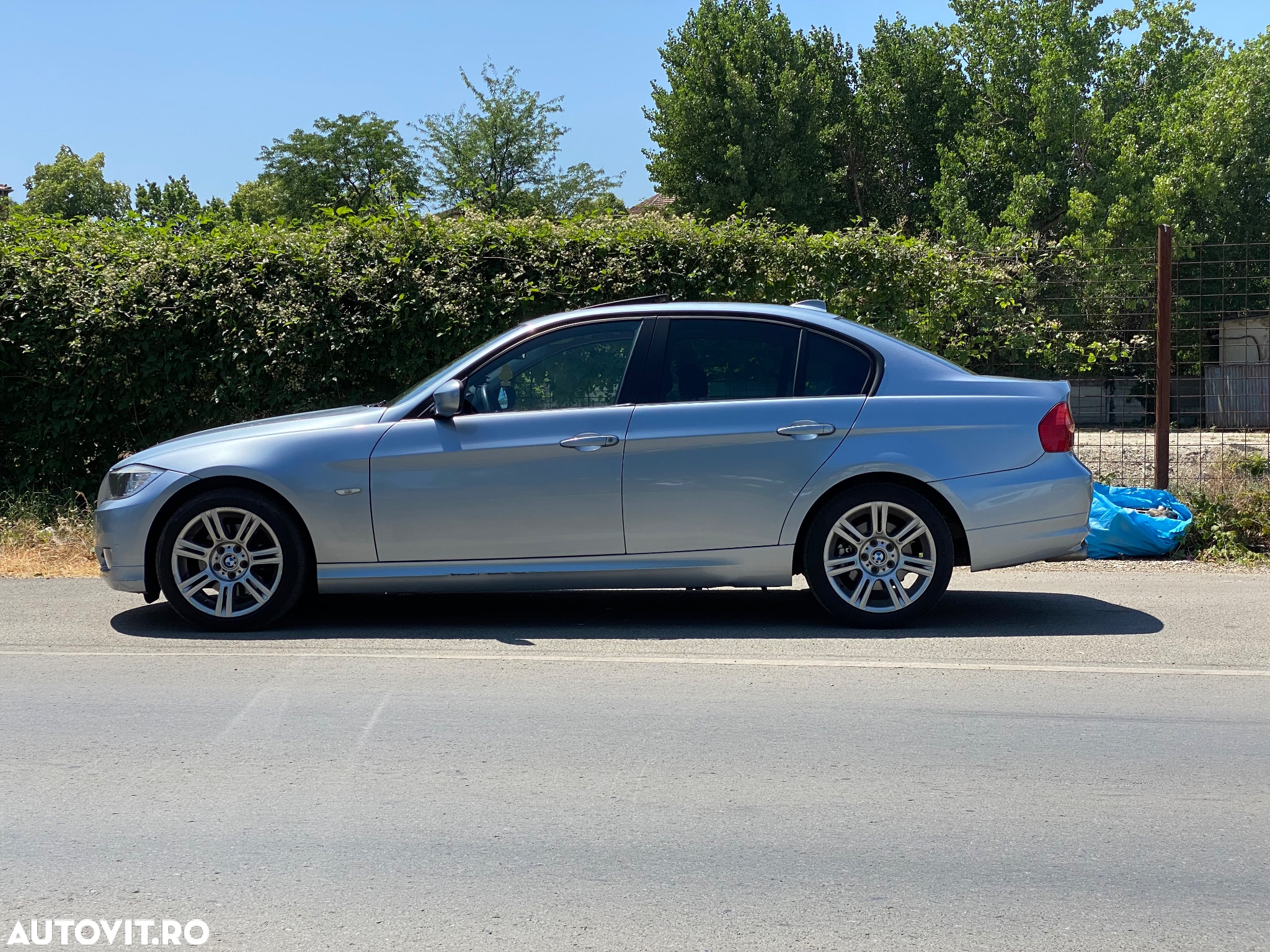 BMW Seria 3 320d - 4