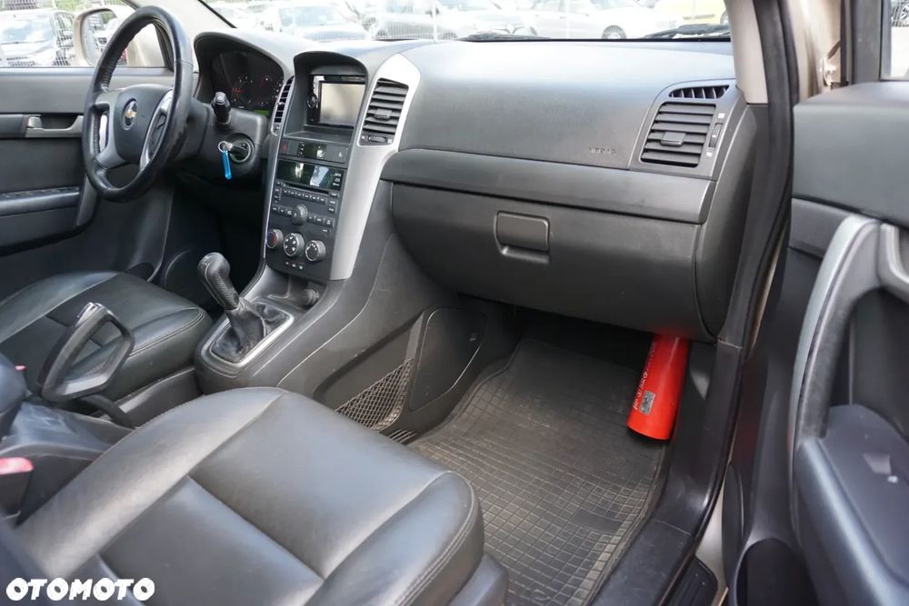 Chevrolet Captiva 2.0 d LS 5os 2WD - 15