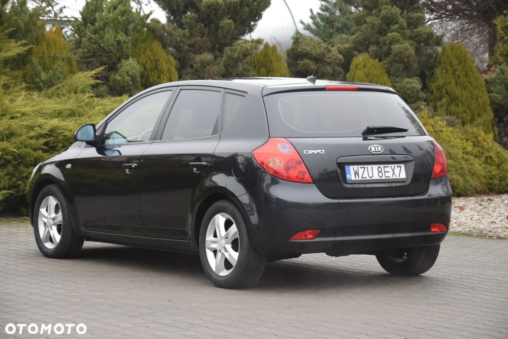 Kia Ceed 2.0 Optimum + - 39