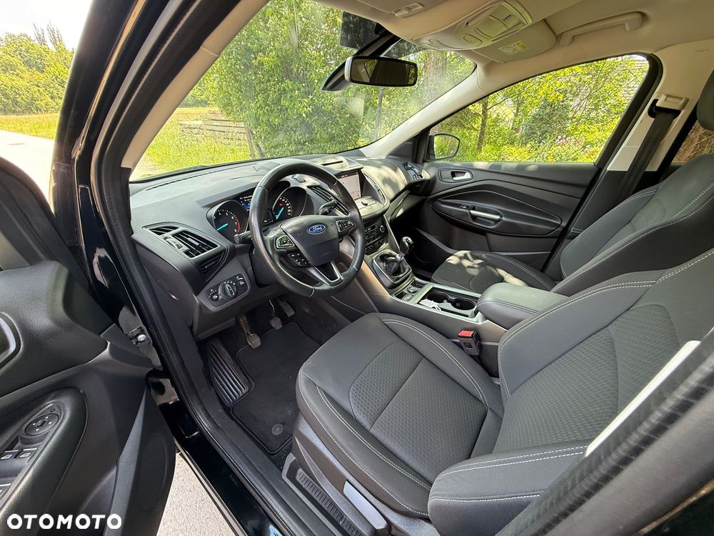 Ford Kuga - 5