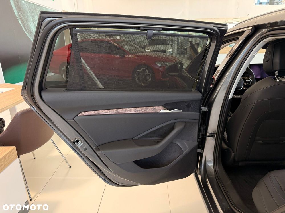 Skoda Superb 2.0 TDI SCR 4x4 L&K DSG - 14