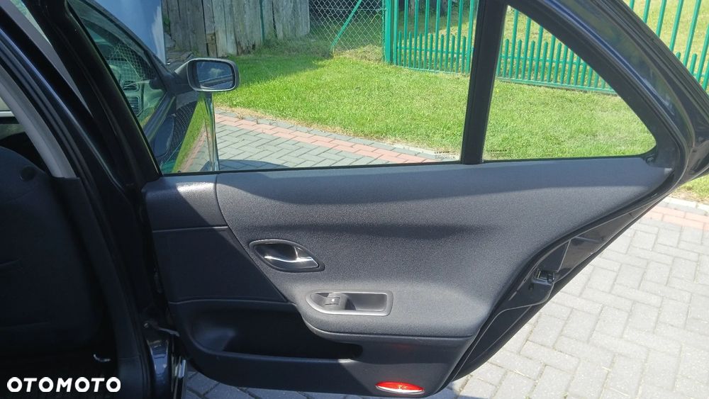 Renault Laguna 1.9 dCi FAP Emotion - 20