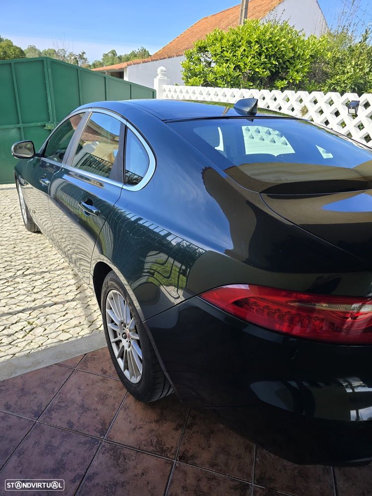 Jaguar XF 2.0 D Prestige - 20