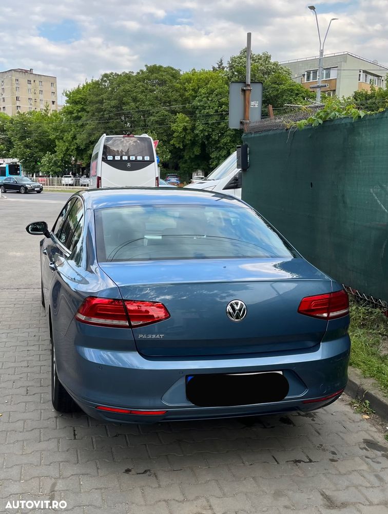 Volkswagen Passat 2.0 TDI DSG Comfortline - 2