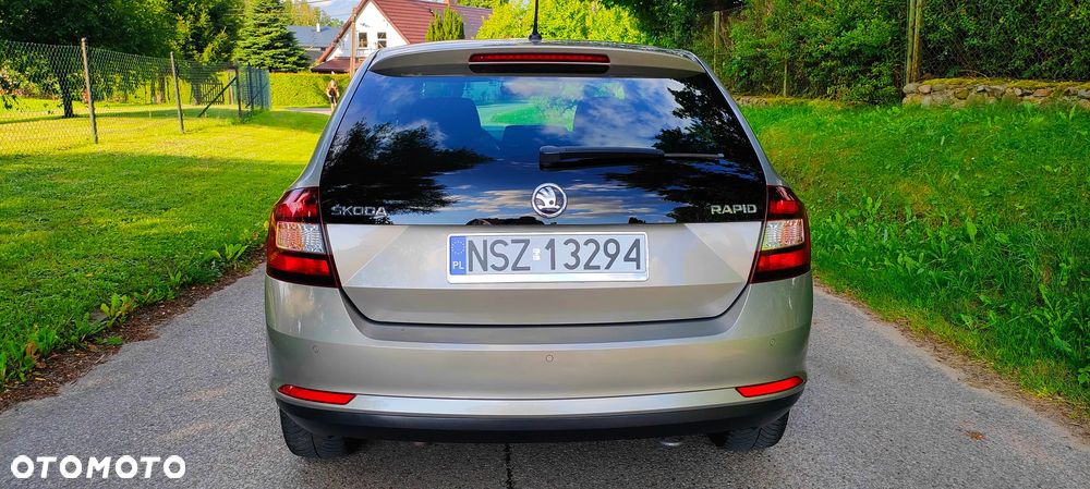 Skoda RAPID 1.4 TDI DSG Style - 19