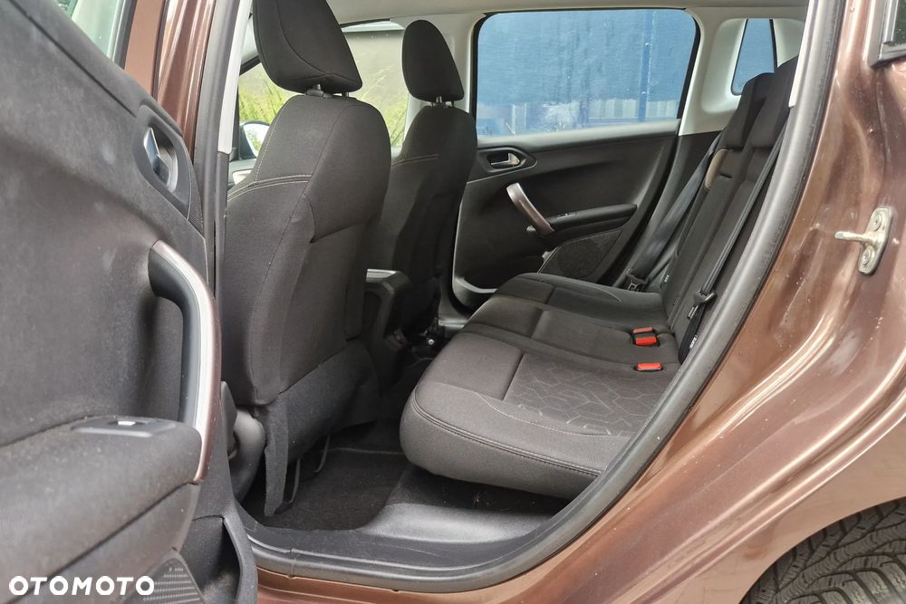 Peugeot 2008 - 9