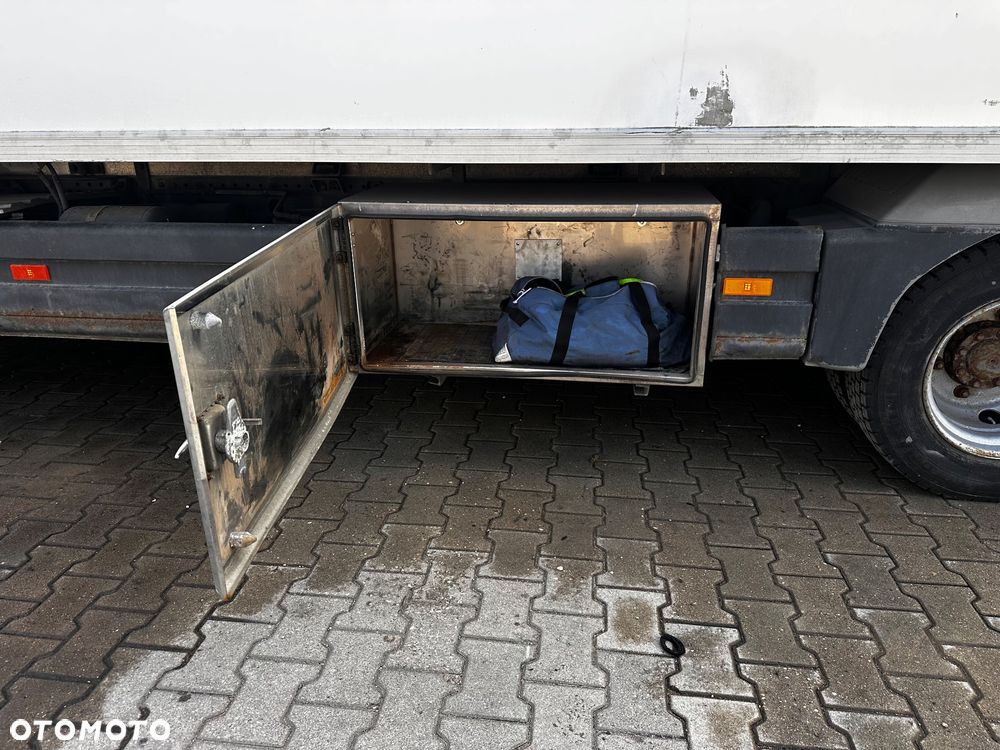 Mercedes-Benz Atego 818 - 14