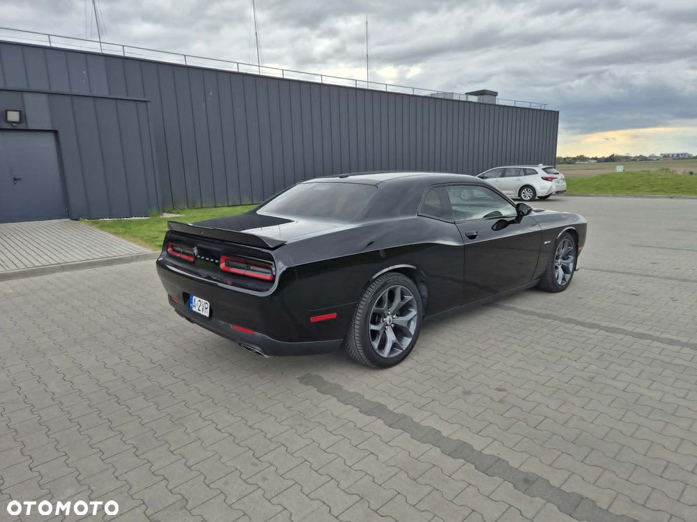 Dodge Challenger 5.7 R/T - 6