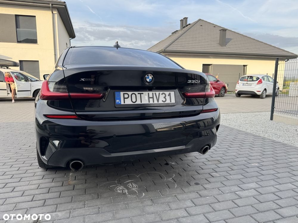 BMW Seria 3 330i xDrive M Sport sport - 9