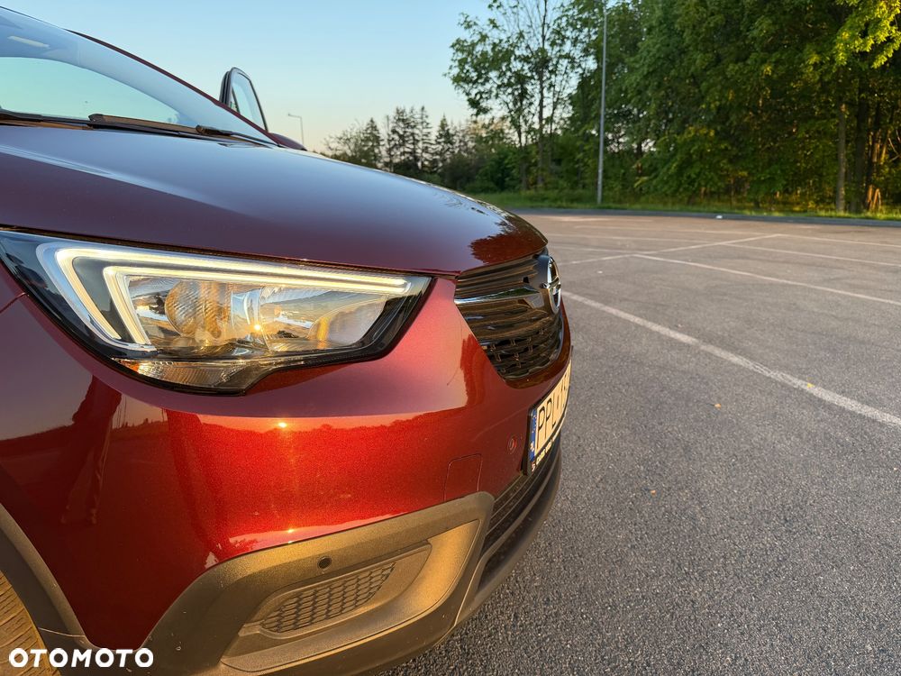 Opel Crossland X 1.2 T Design Line S&S - 23