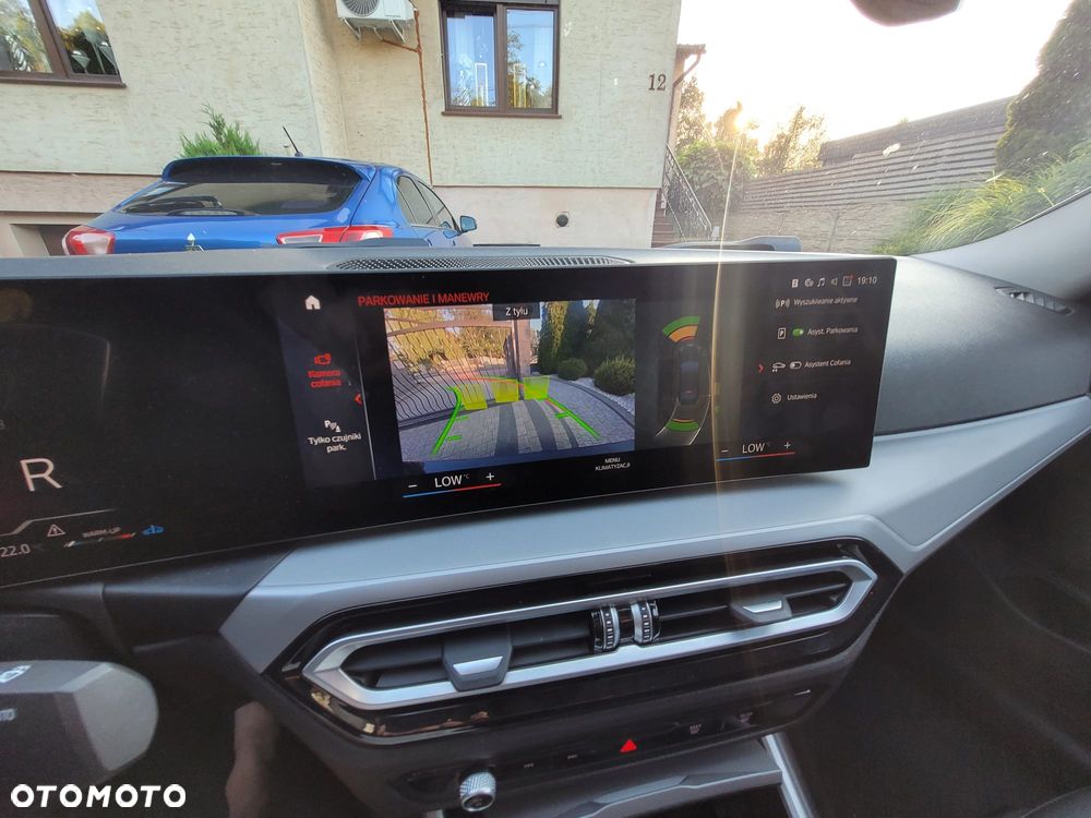 BMW Seria 3 320d mHEV - 27