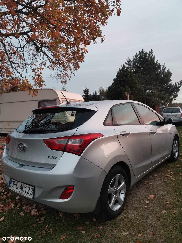 Hyundai i30 1.4 CRDi Premium - 4