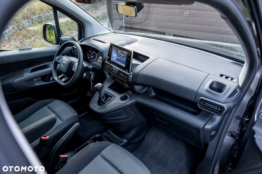 Toyota Proace City Verso 1.2 D-4T Family - 27