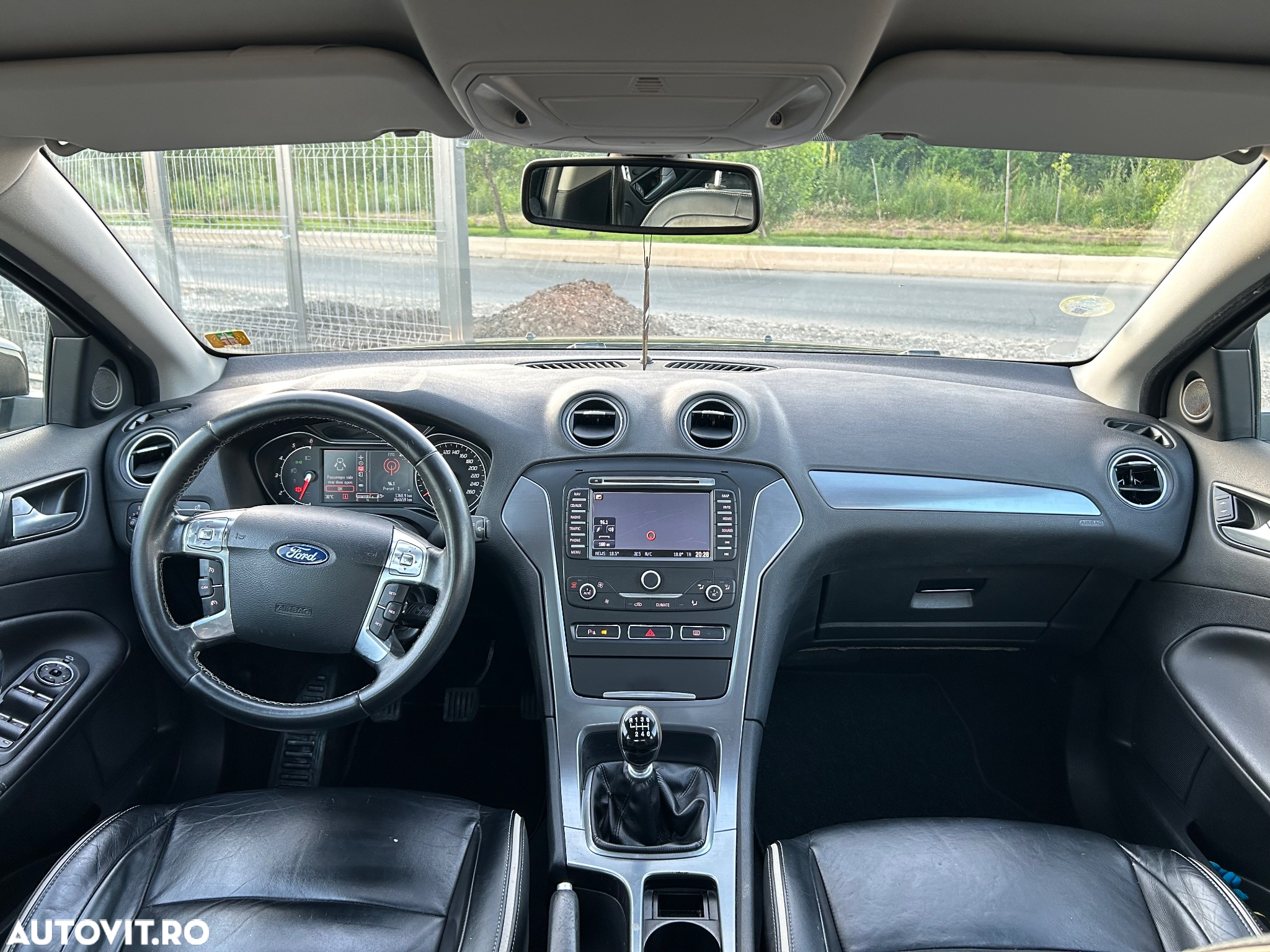 Ford Mondeo 2.0 TDCi Business - 11
