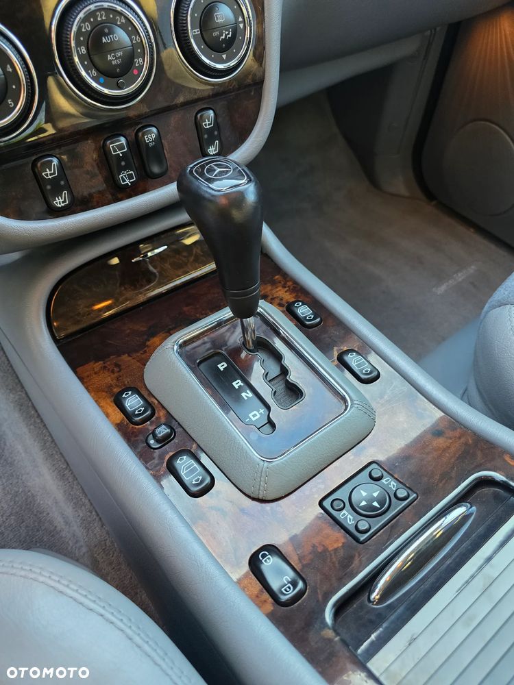 Mercedes-Benz ML 400 CDI - 16