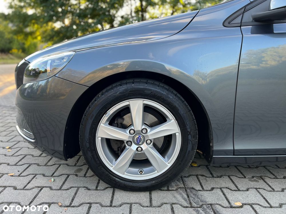 Volvo V40 D2 Kinetic - 12