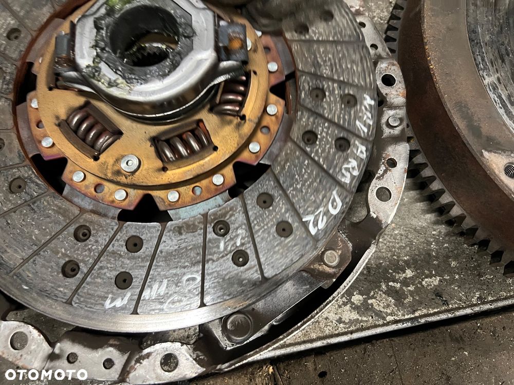 Sprzęgło kompletne Nissan Navara d22 2.5dci - 3