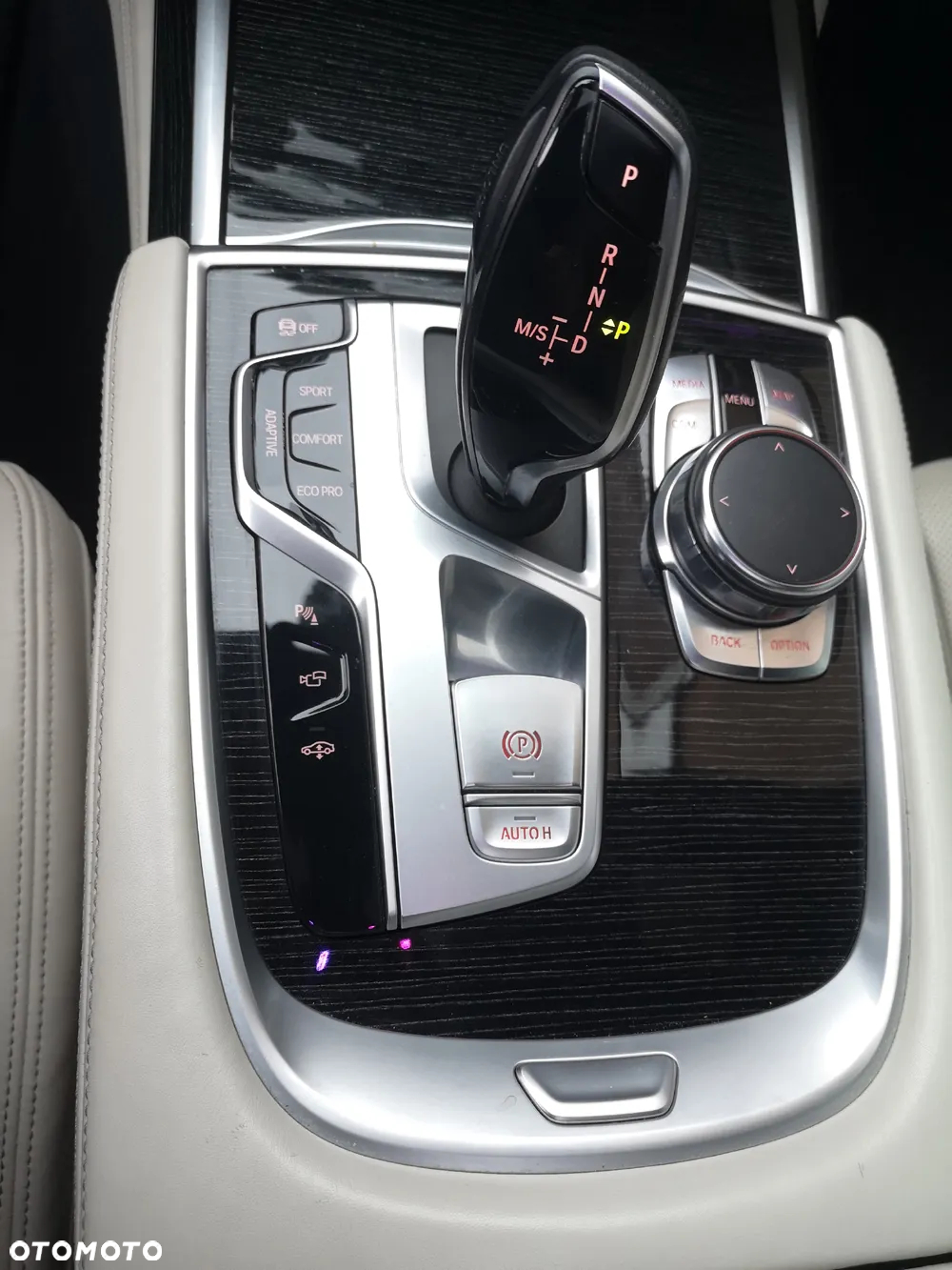 BMW Seria 7 740Ld xDrive - 23