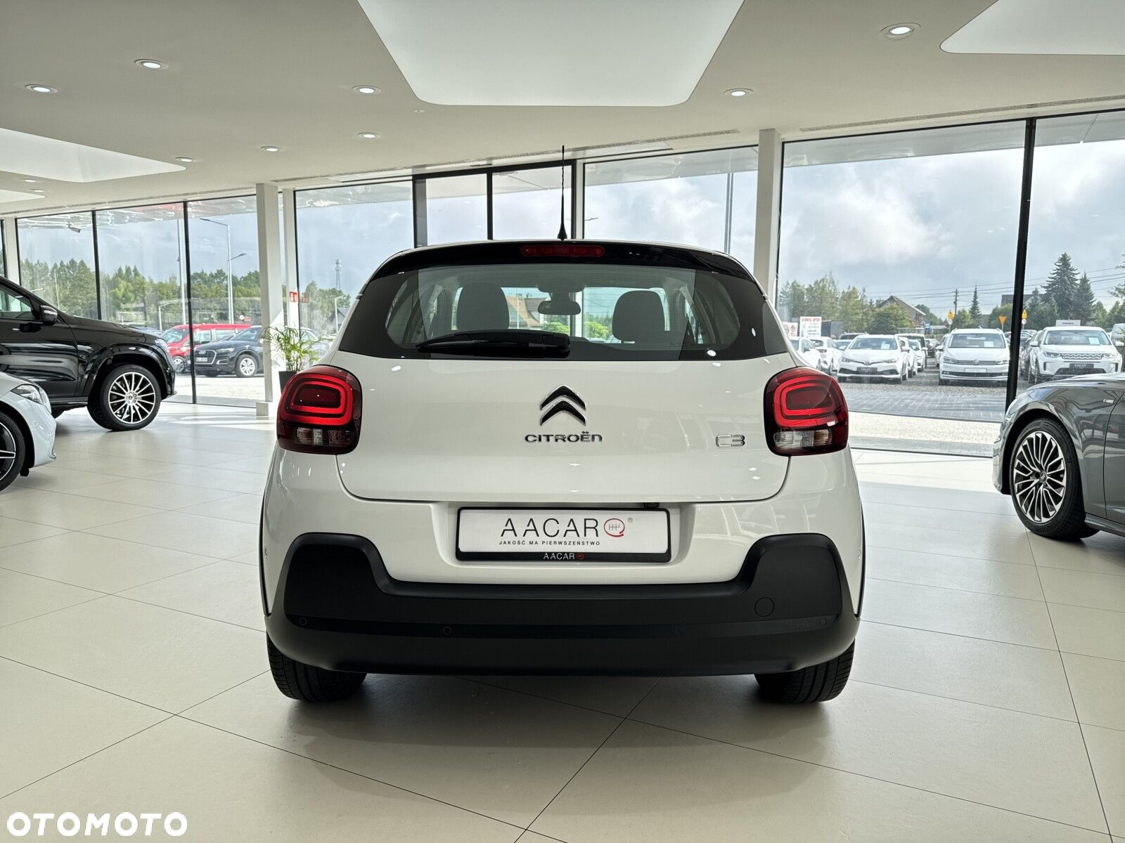 Citroën C3 1.2 PureTech Shine - 4