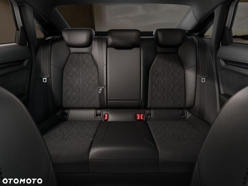 Audi RS3 Limousine - 8