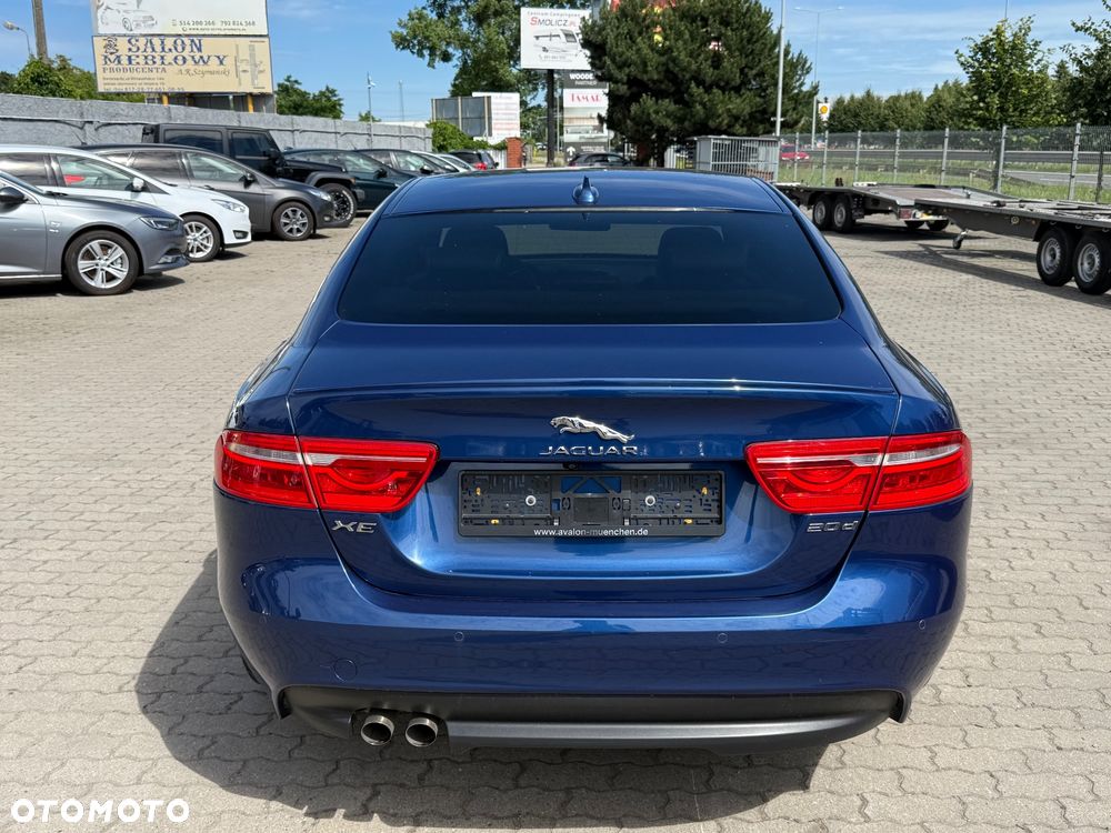 Jaguar XE 20d R-Sport - 6