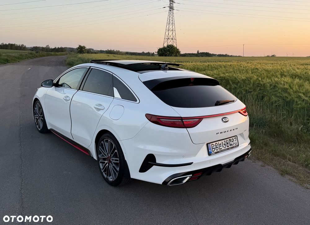 Kia ProCeed - 4