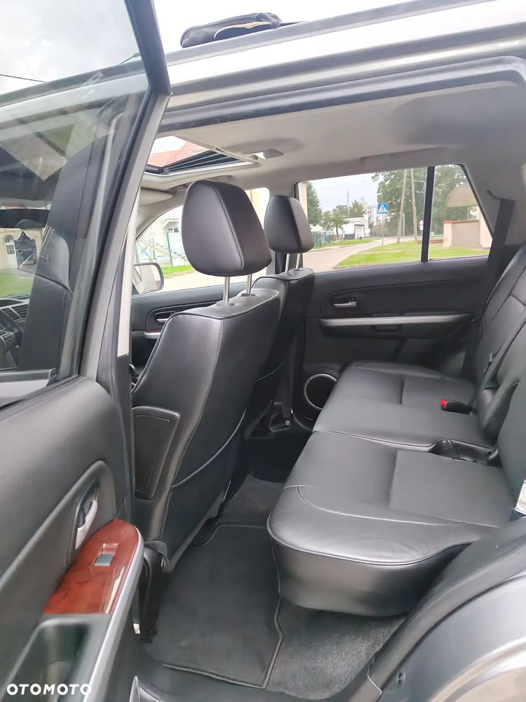 Suzuki Grand Vitara 1.9 DDiS Premium - 14