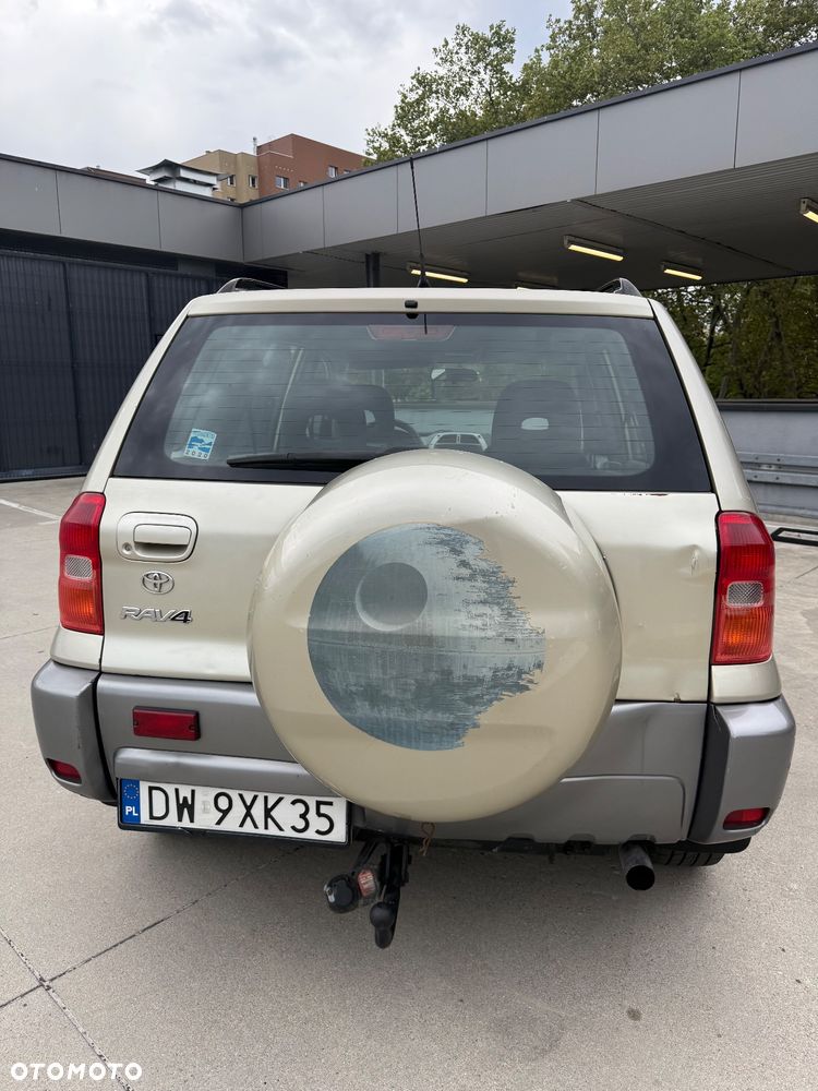 Toyota RAV4 2.0 VVT-i 4x4 - 7