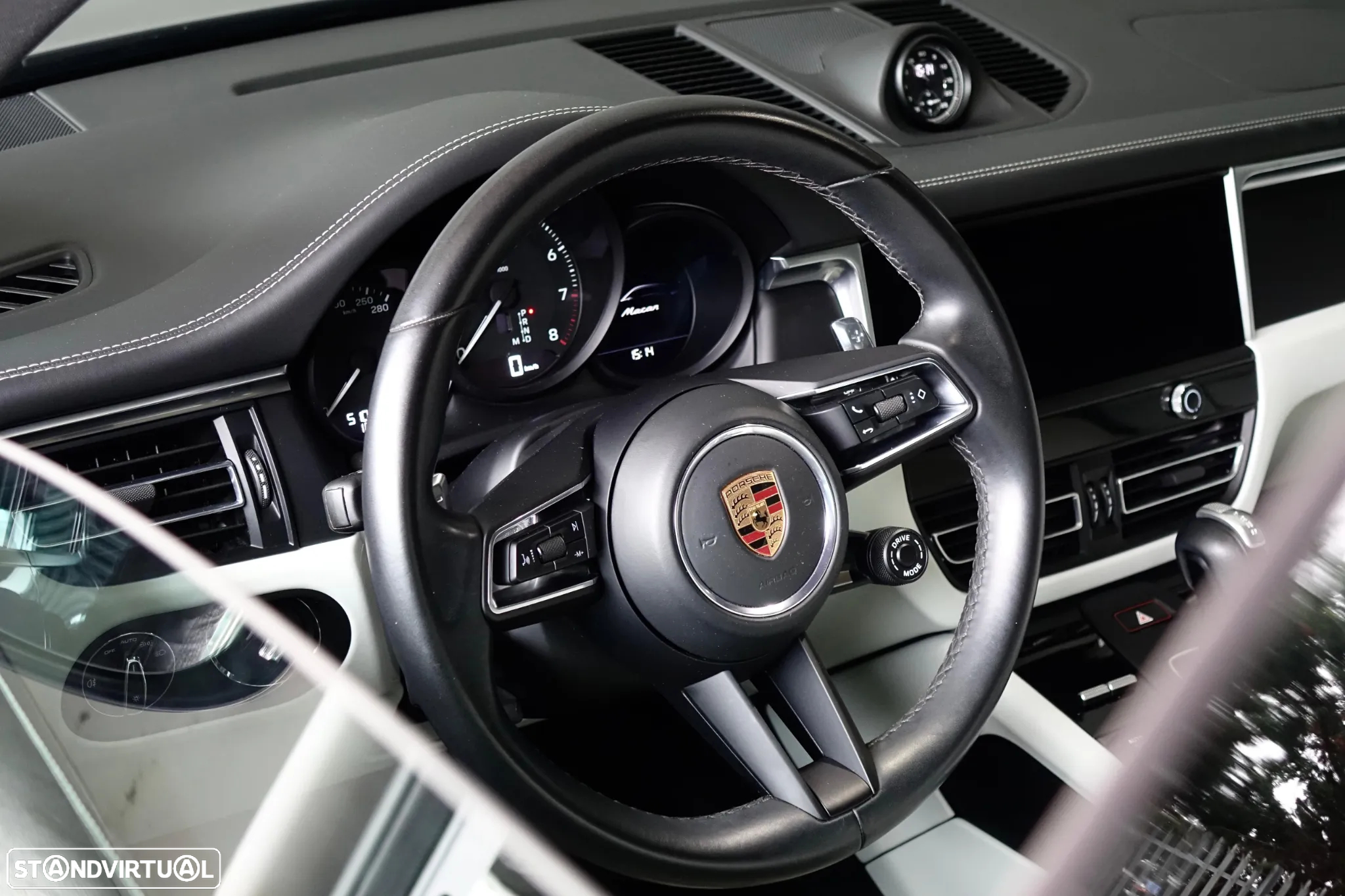 Porsche Macan Standard - 7