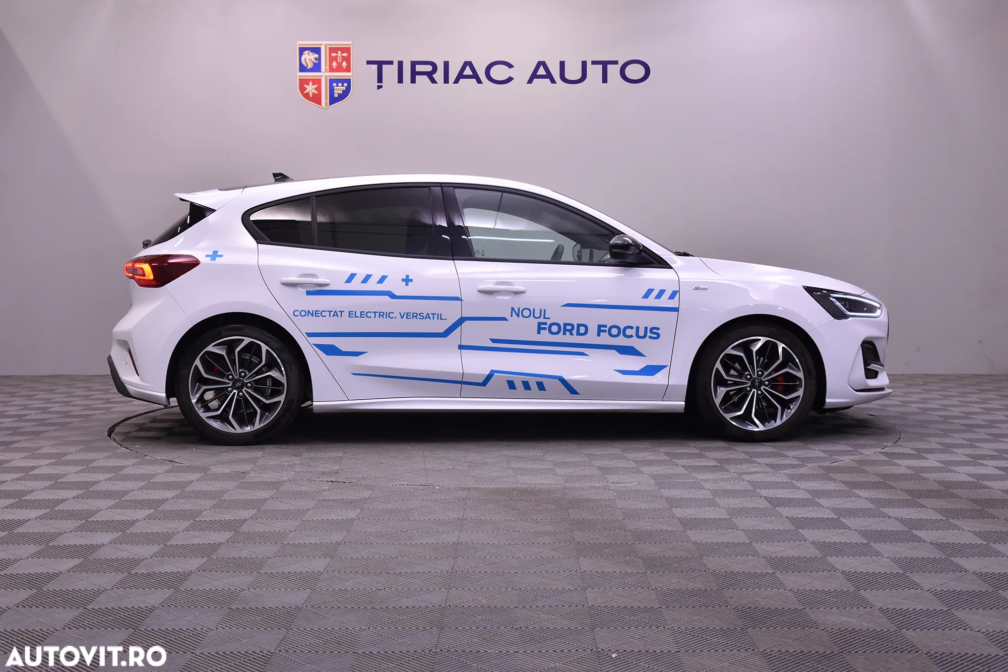 Ford Focus 1.0 EcoBoost MHEV ST-Line X - 6