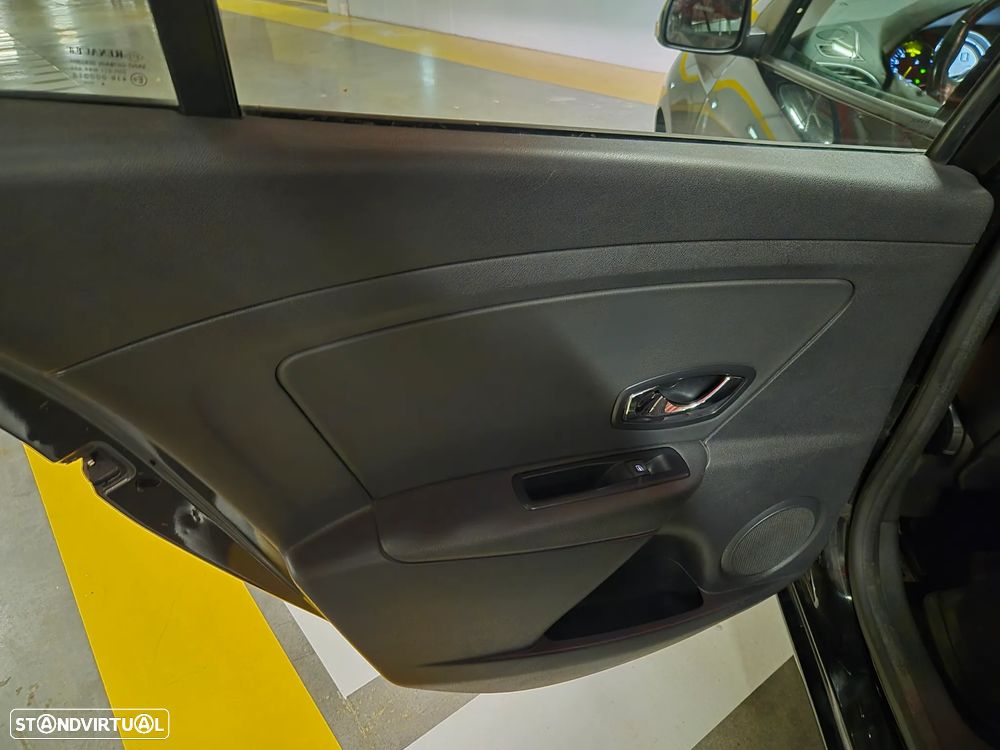 Renault Mégane Sport Tourer ENERGY dCi 110 LIMITED - 24