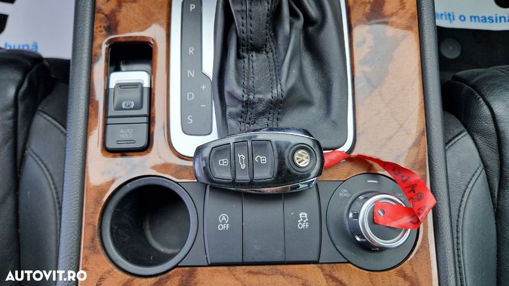 Volkswagen Touareg 3.0 V6 TDI BMT - 18