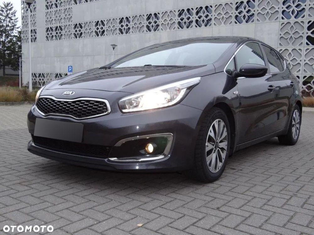 Kia Ceed 1.6 CRDi L Business Line DCT - 7