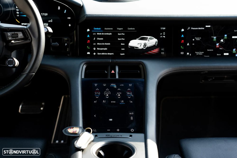 Porsche Taycan Turbo - 26