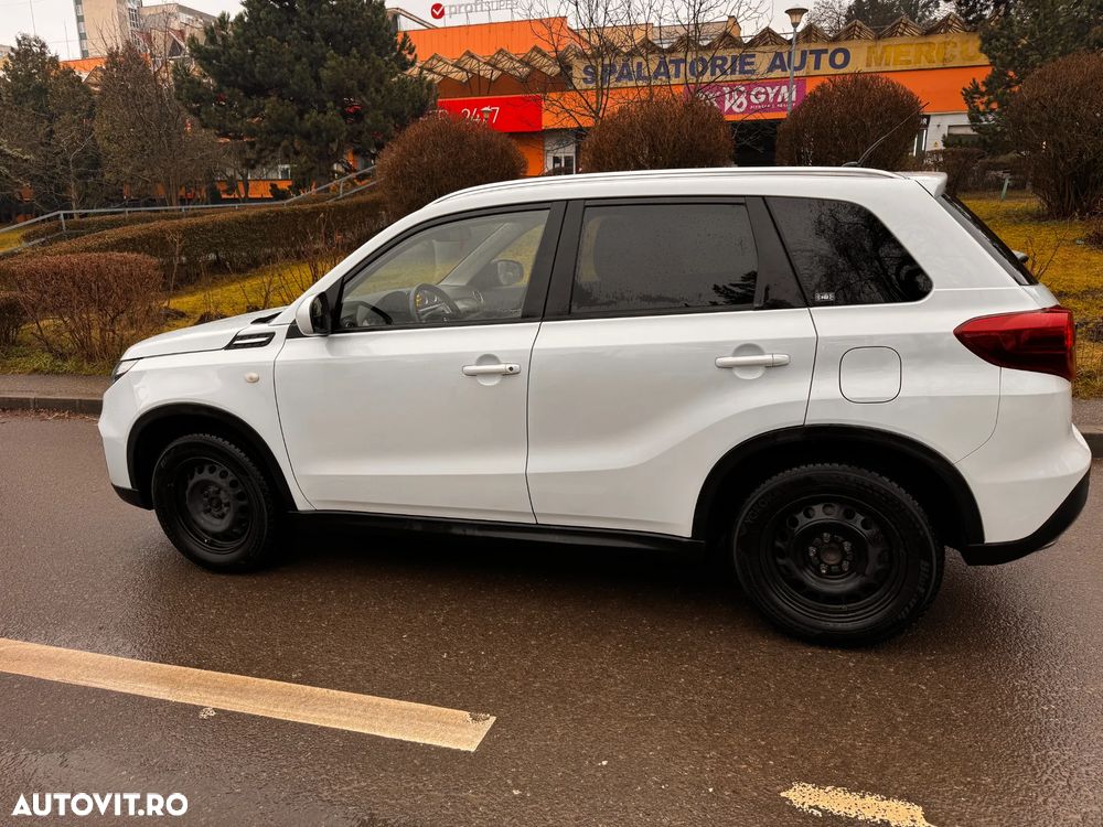 Suzuki Vitara 1.4 Boosterjet MHEV Passion - 4