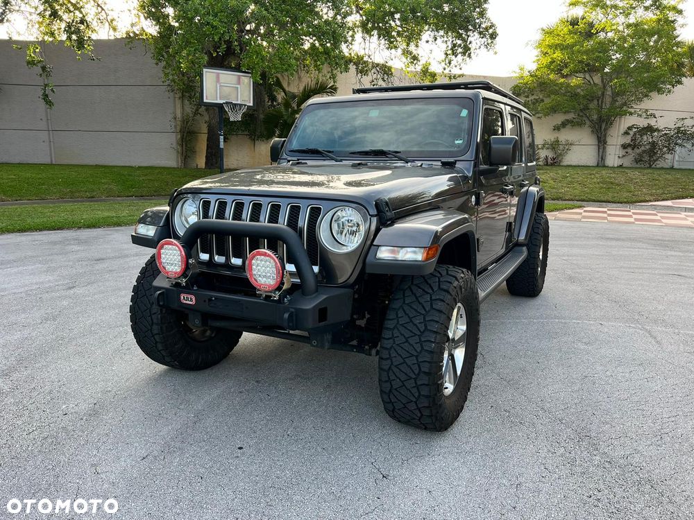 Jeep Wrangler - 13