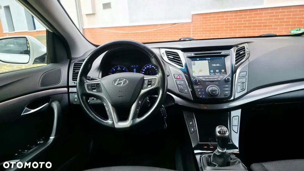 Hyundai i40 Kombi 1.7 CRDi Premium - 11